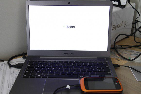 Von ZTE Open gebootet: Bodhi Linux