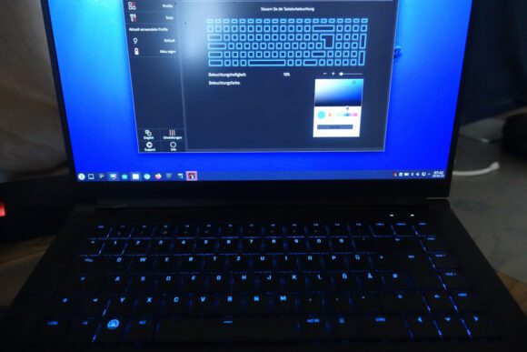 Meine Tastatur leuchtet nun blau